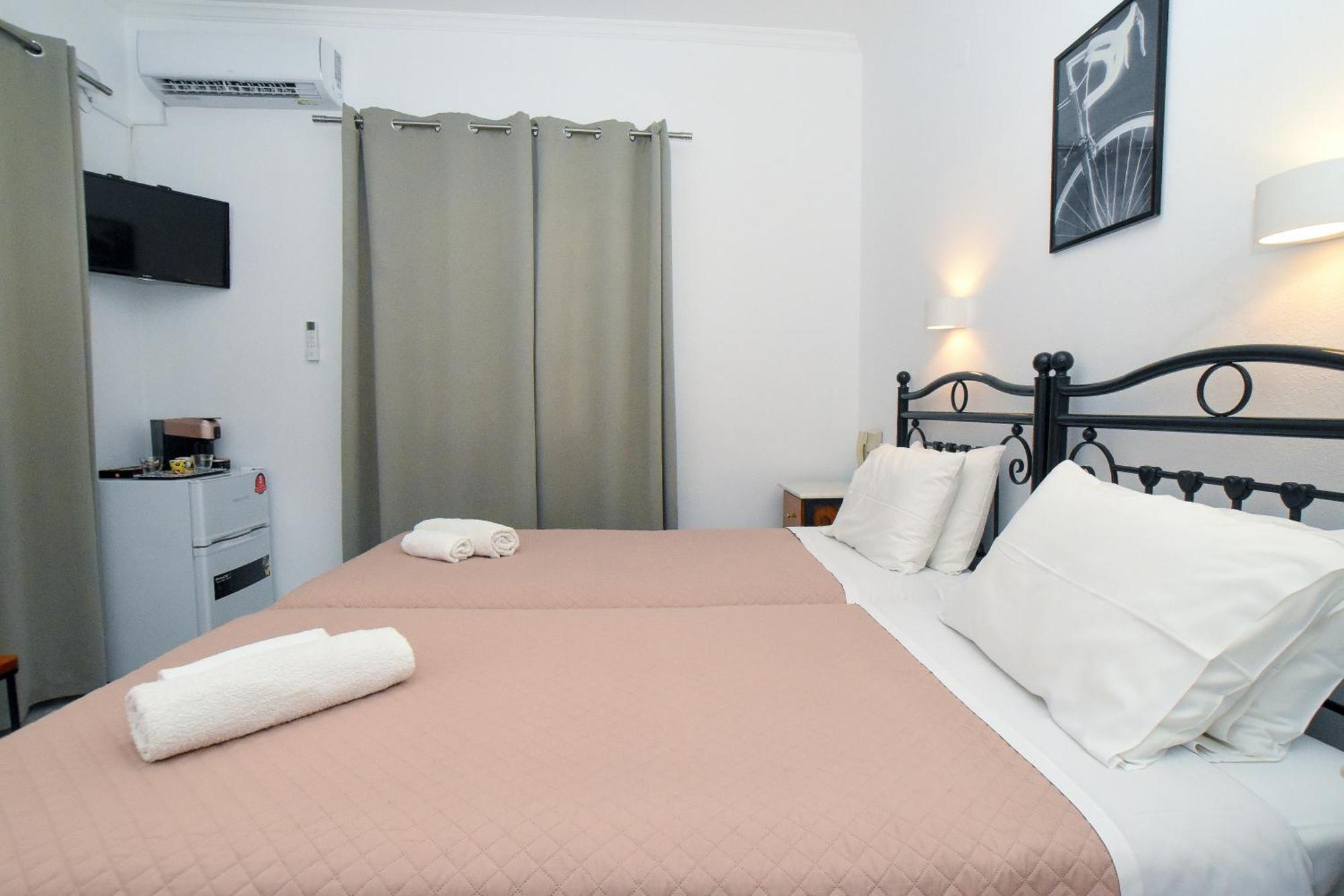 Asteri Hotel ออร์นอส ภายนอก รูปภาพ